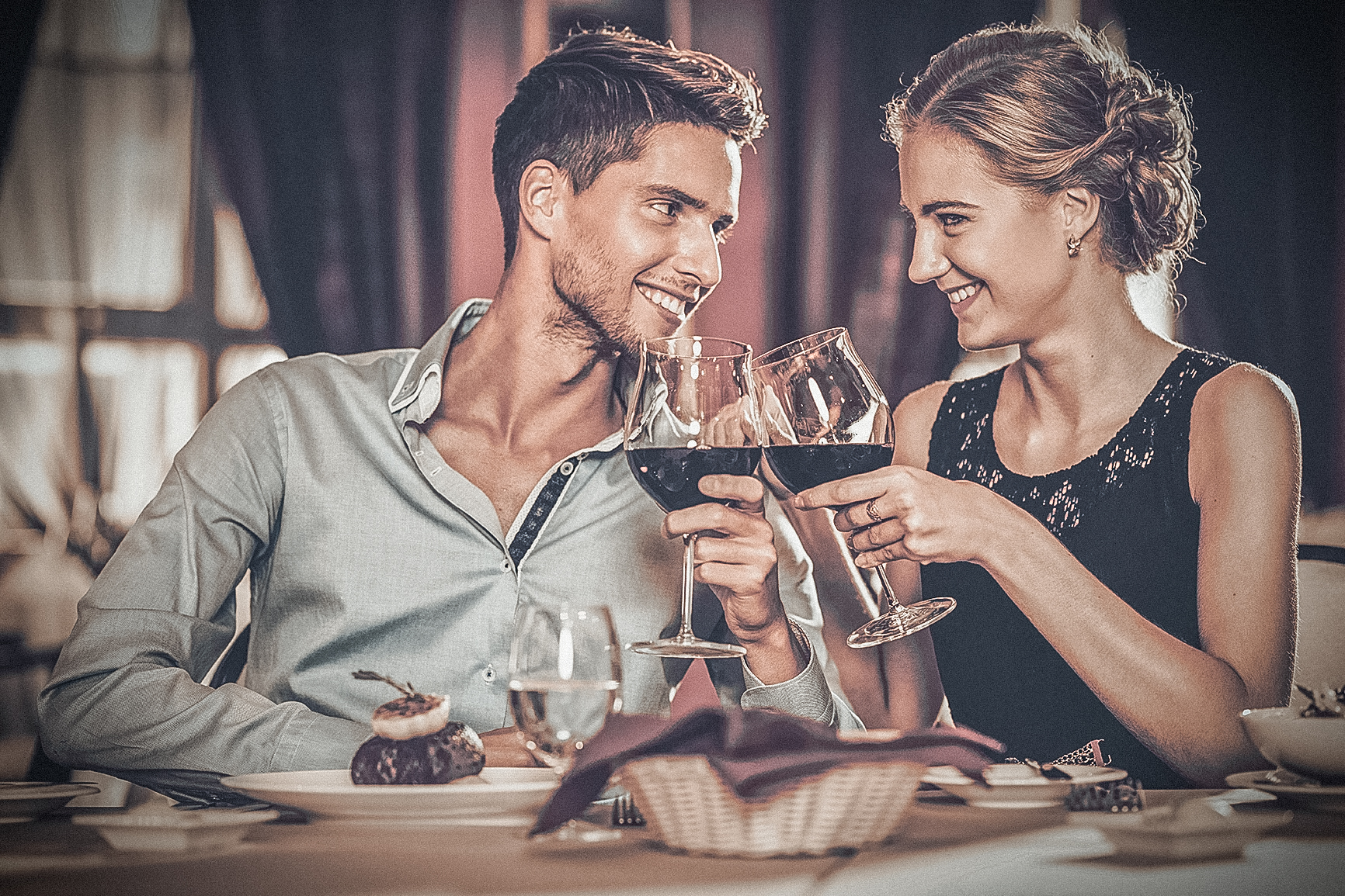 Секс во время свидания более желаем чем поход в ресторан