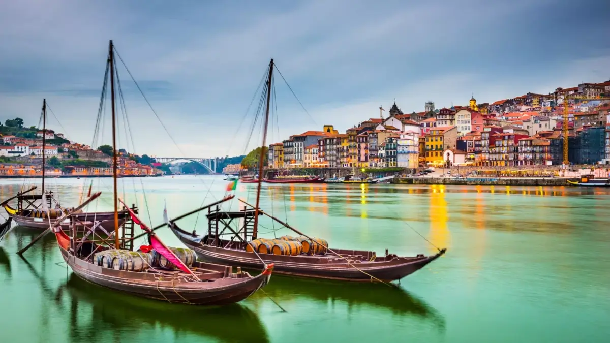 Откройте для себя Португалию: история, города, достопримечательности и кухня ⛱