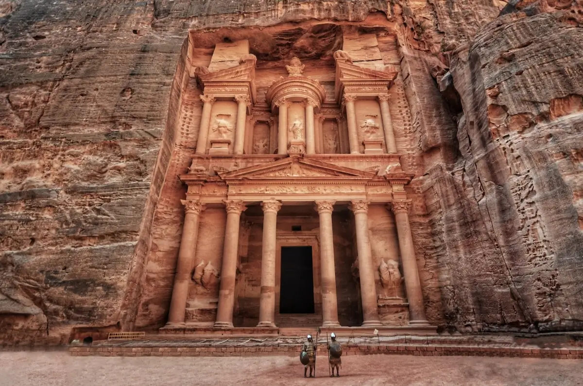 Достопримечательности Иордании Петра - древний город